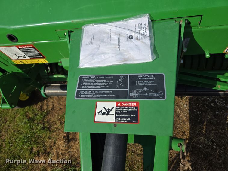 image for item EL5543 2012 John Deere 568-5X6 MegaWide Plus round baler