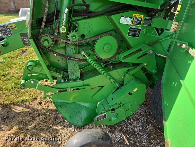 image for item EL5543 2012 John Deere 568-5X6 MegaWide Plus round baler