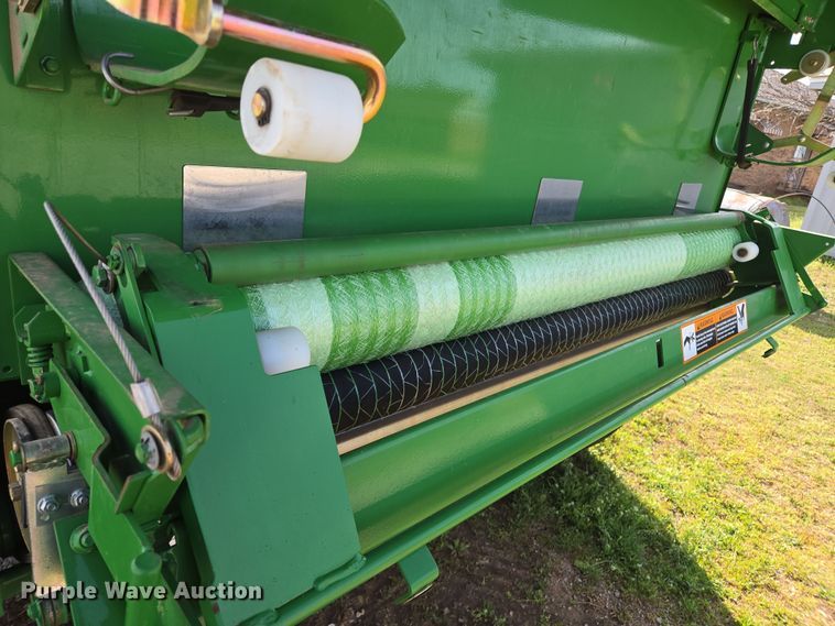 image for item EL5543 2012 John Deere 568-5X6 MegaWide Plus round baler
