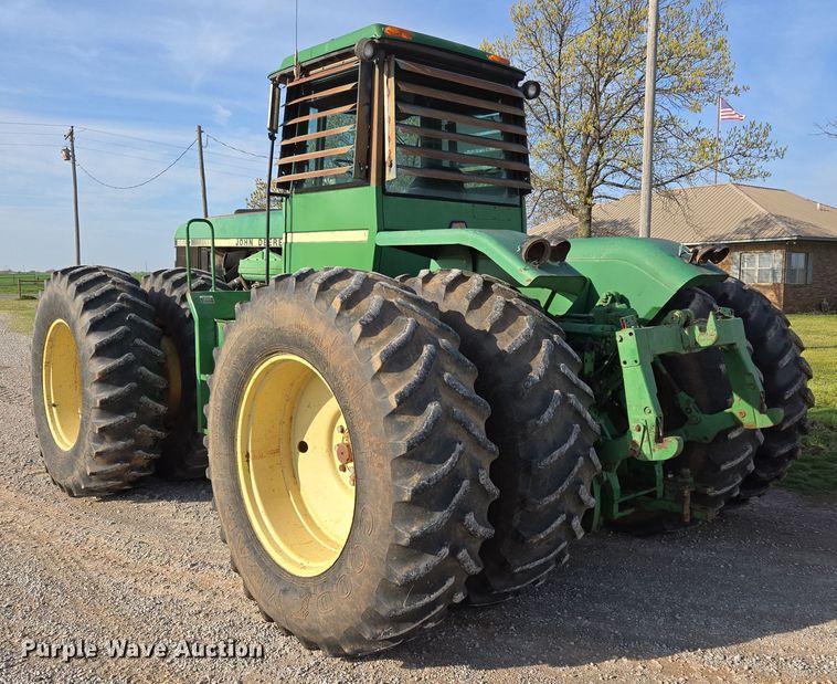 image for item EL5544 1982 John Deere 8650 4WD tractor