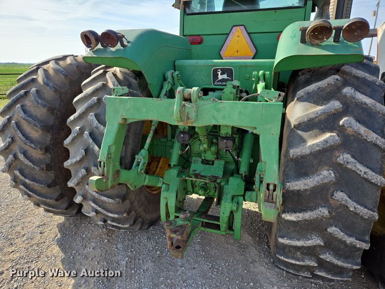 image for item EL5544 1982 John Deere 8650 4WD tractor