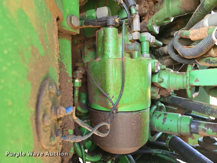 image for item EL5544 1982 John Deere 8650 4WD tractor