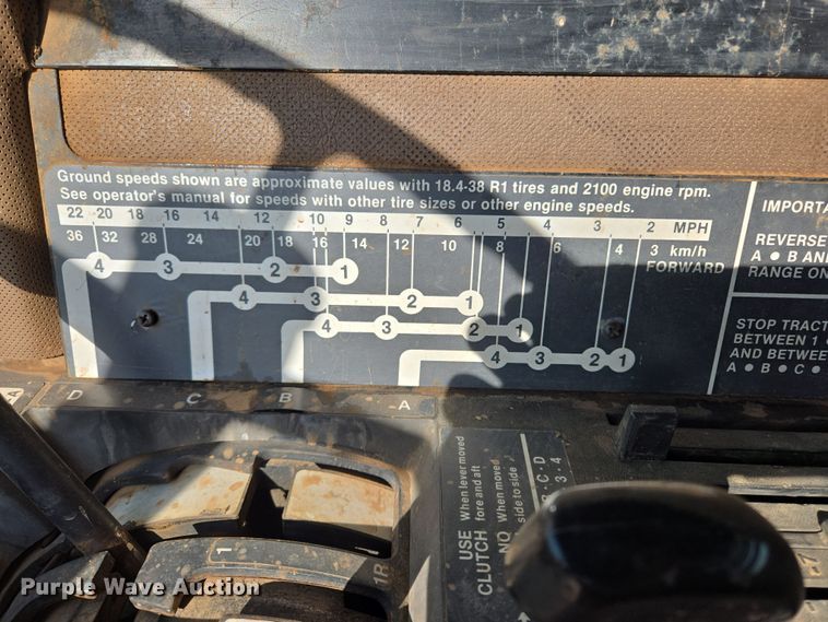 image for item EL5544 1982 John Deere 8650 4WD tractor