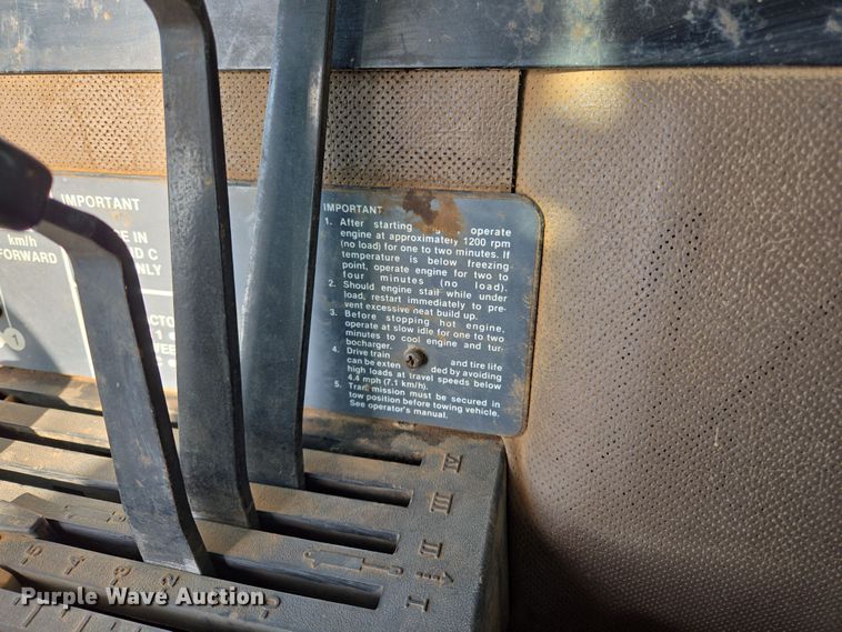 image for item EL5544 1982 John Deere 8650 4WD tractor