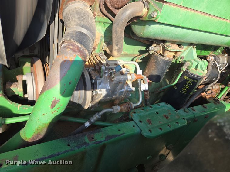 image for item EL5544 1982 John Deere 8650 4WD tractor