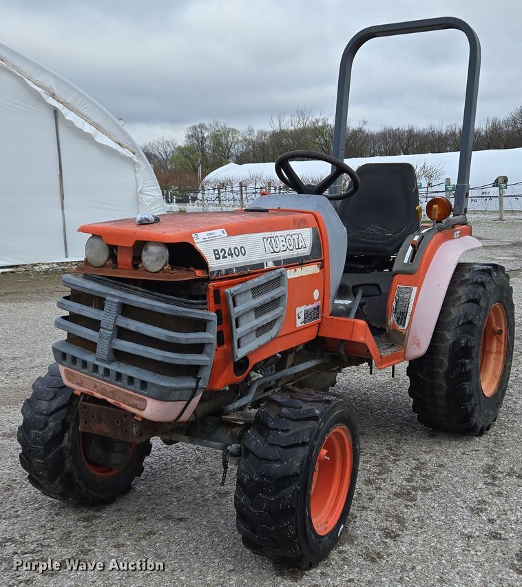 image for item EM6013 Kubota B2400 HFWD tractor