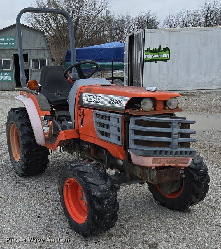 image for item EM6013 Kubota B2400 HFWD tractor