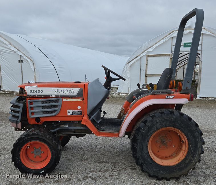 image for item EM6013 Kubota B2400 HFWD tractor