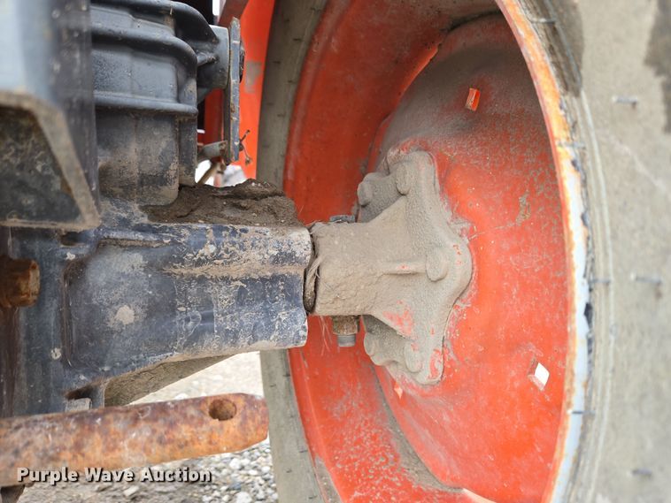 image for item EM6013 Kubota B2400 HFWD tractor