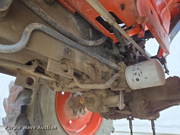 image for item EM6013 Kubota B2400 HFWD tractor