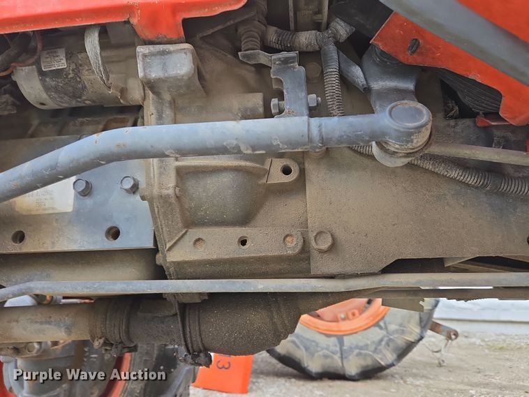 image for item EM6013 Kubota B2400 HFWD tractor