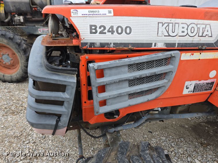 image for item EM6013 Kubota B2400 HFWD tractor
