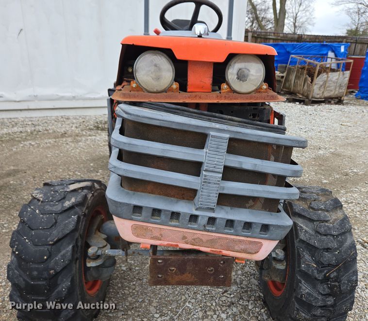 image for item EM6013 Kubota B2400 HFWD tractor