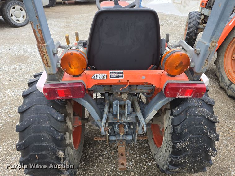 image for item EM6013 Kubota B2400 HFWD tractor
