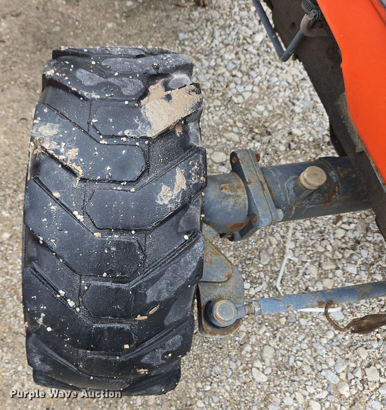 image for item EM6013 Kubota B2400 HFWD tractor