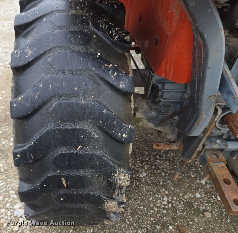 image for item EM6013 Kubota B2400 HFWD tractor