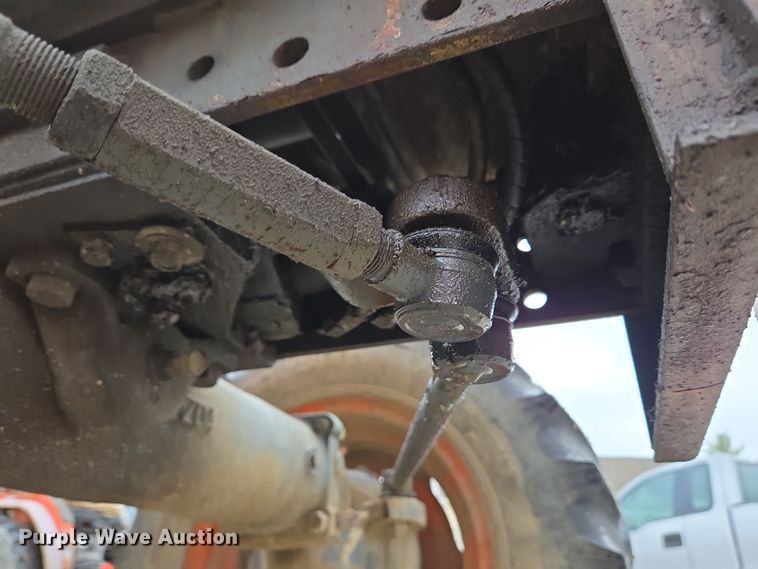 image for item EM6014 Kubota L2900 HFWD tractor