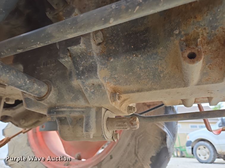 image for item EM6014 Kubota L2900 HFWD tractor