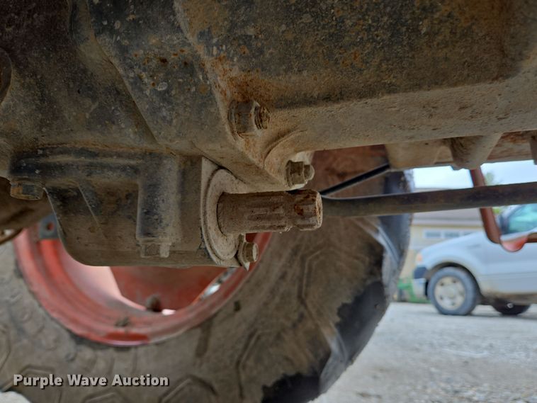 image for item EM6014 Kubota L2900 HFWD tractor