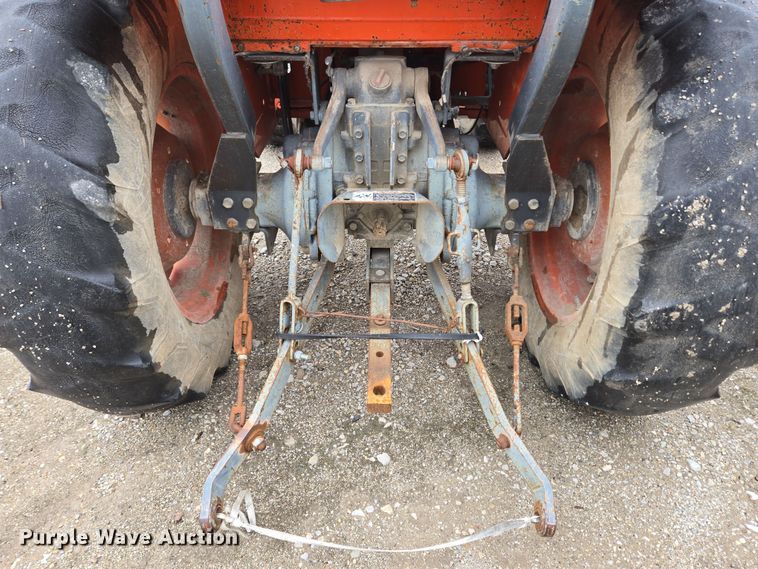 image for item EM6014 Kubota L2900 HFWD tractor