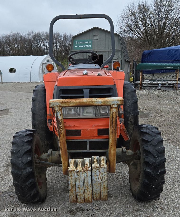image for item EM6014 Kubota L2900 HFWD tractor