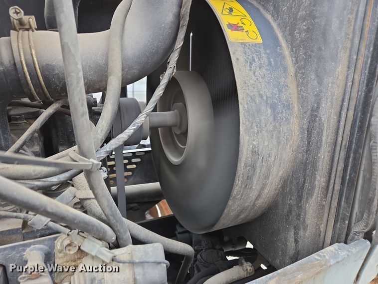 image for item EM6014 Kubota L2900 HFWD tractor