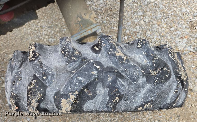 image for item EM6014 Kubota L2900 HFWD tractor