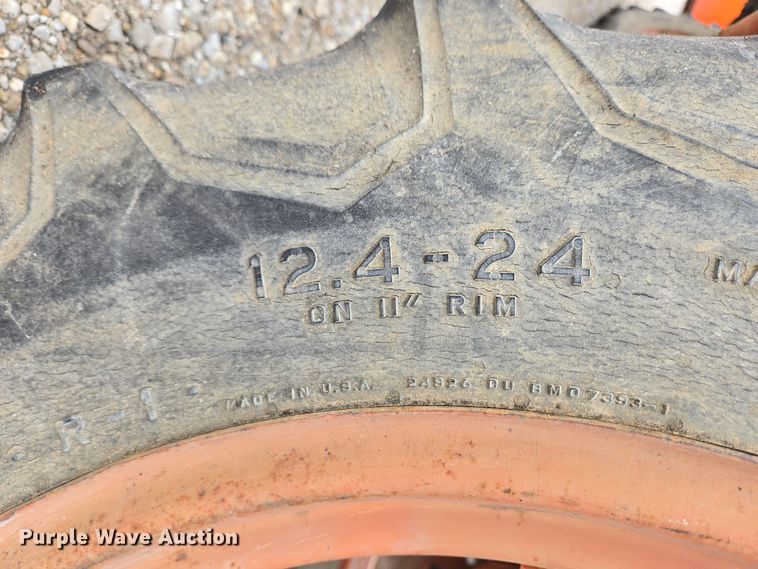 image for item EM6014 Kubota L2900 HFWD tractor