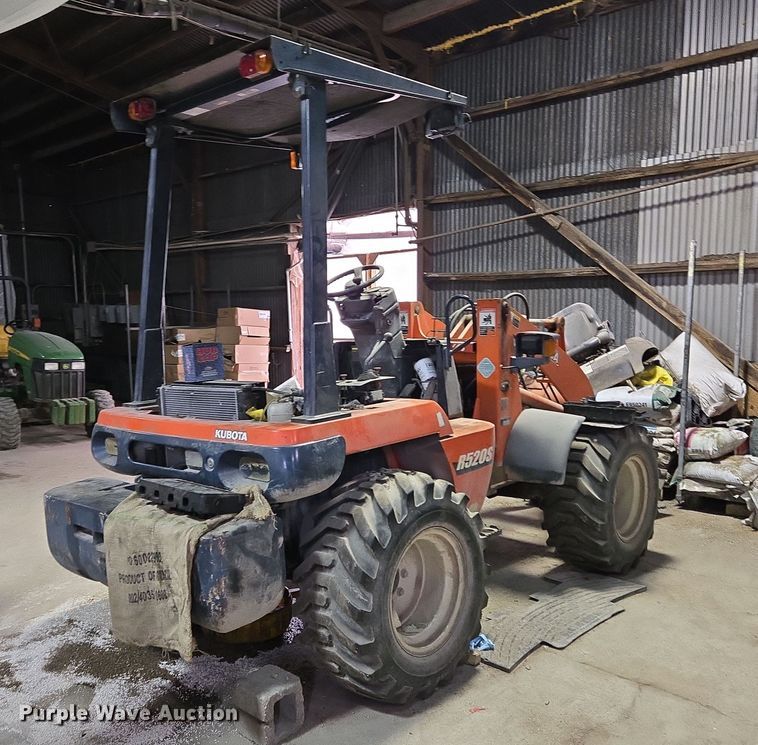 image for item EM6015 2014 Kubota R520S wheel loader