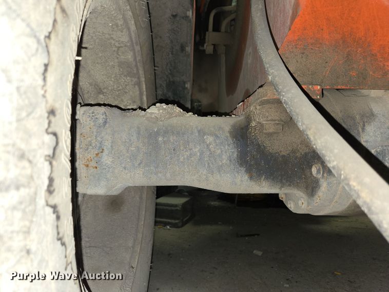 image for item EM6015 2014 Kubota R520S wheel loader