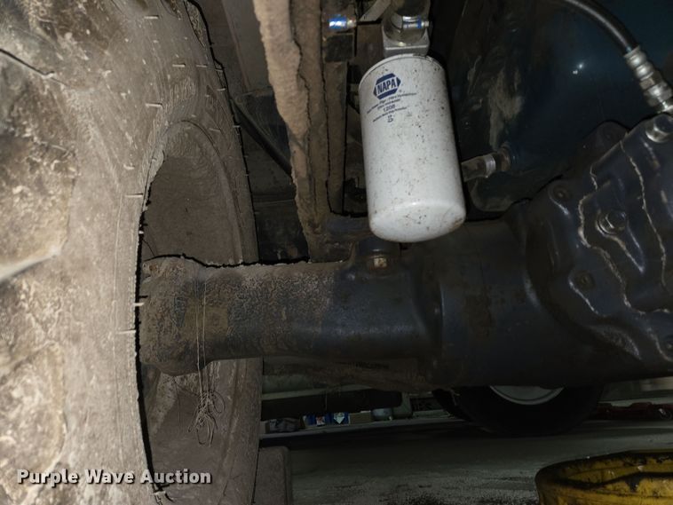 image for item EM6015 2014 Kubota R520S wheel loader