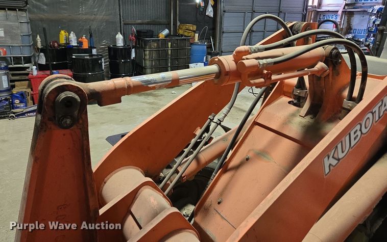 image for item EM6015 2014 Kubota R520S wheel loader