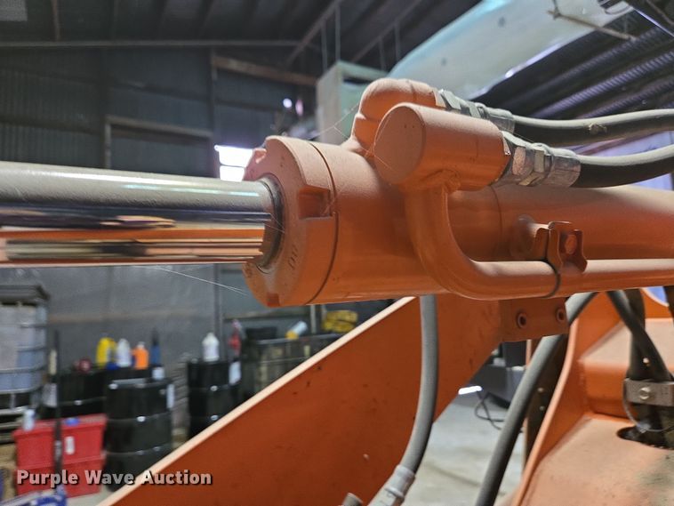 image for item EM6015 2014 Kubota R520S wheel loader