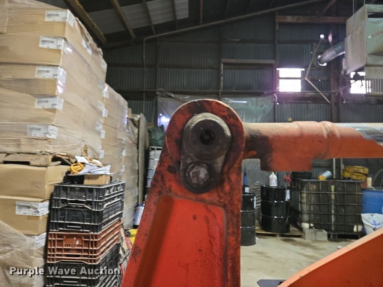 image for item EM6015 2014 Kubota R520S wheel loader