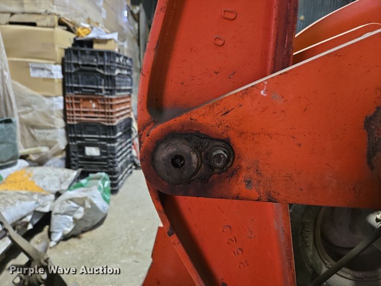 image for item EM6015 2014 Kubota R520S wheel loader