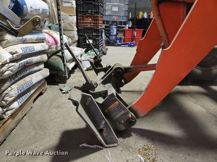 image for item EM6015 2014 Kubota R520S wheel loader