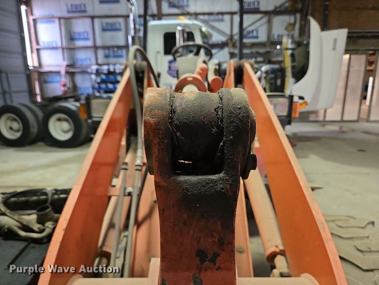 image for item EM6015 2014 Kubota R520S wheel loader