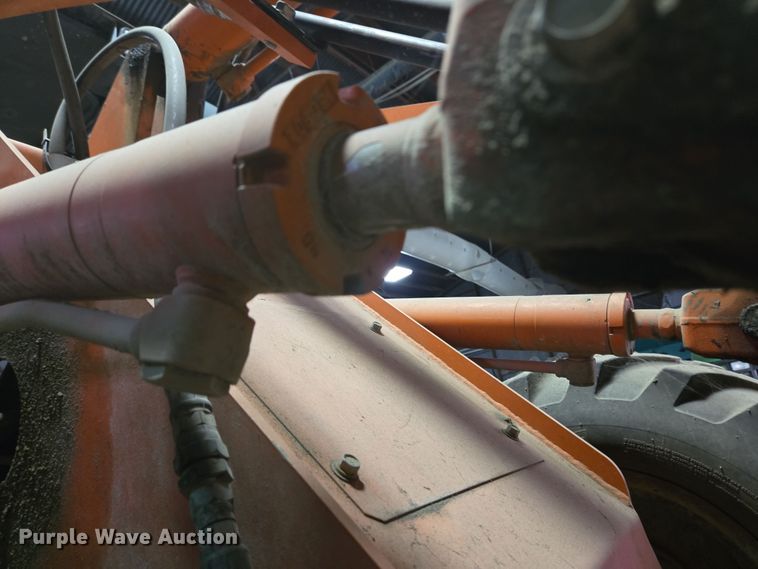 image for item EM6015 2014 Kubota R520S wheel loader