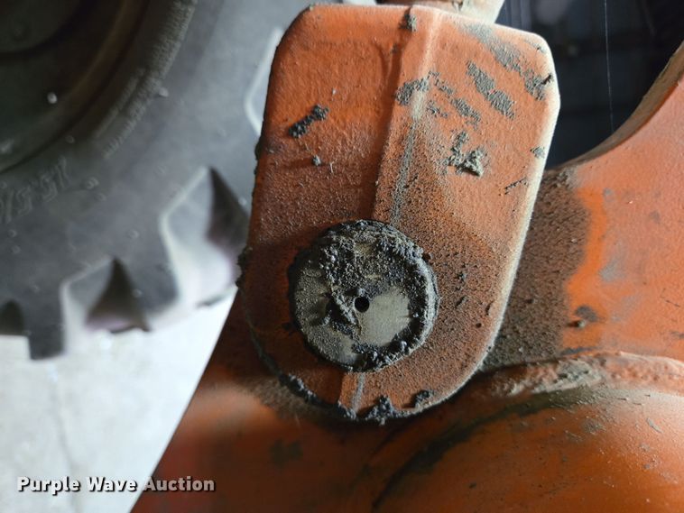 image for item EM6015 2014 Kubota R520S wheel loader