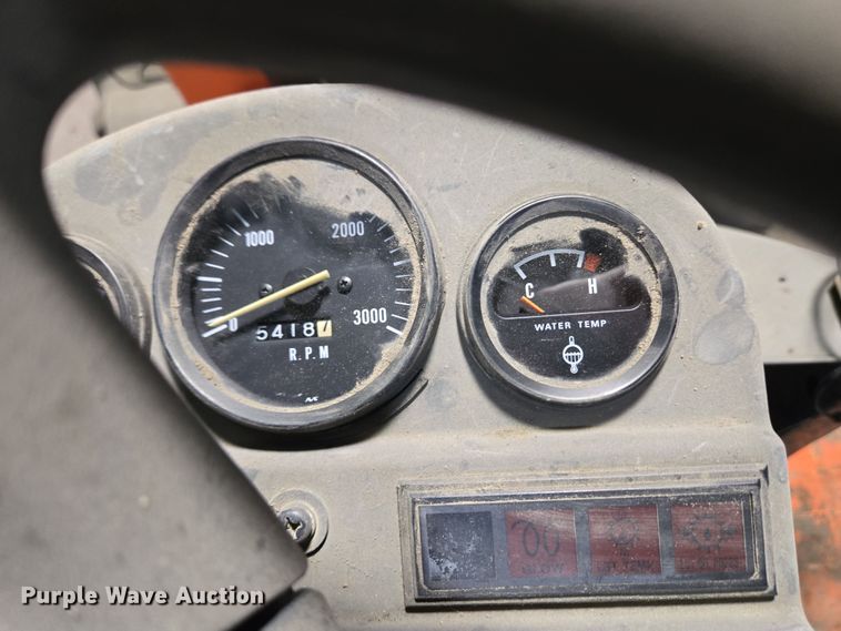 image for item EM6015 2014 Kubota R520S wheel loader