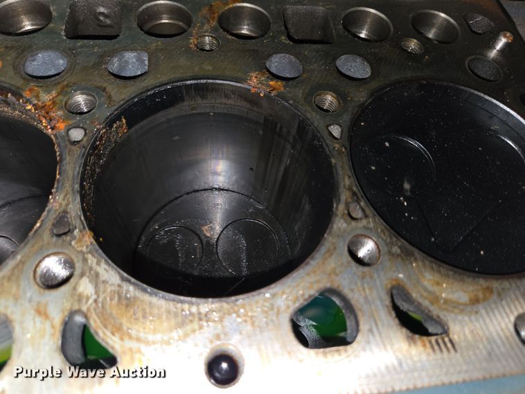 image for item EM6015 2014 Kubota R520S wheel loader