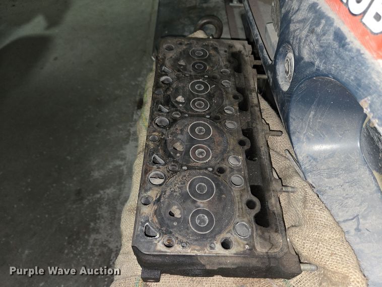 image for item EM6015 2014 Kubota R520S wheel loader