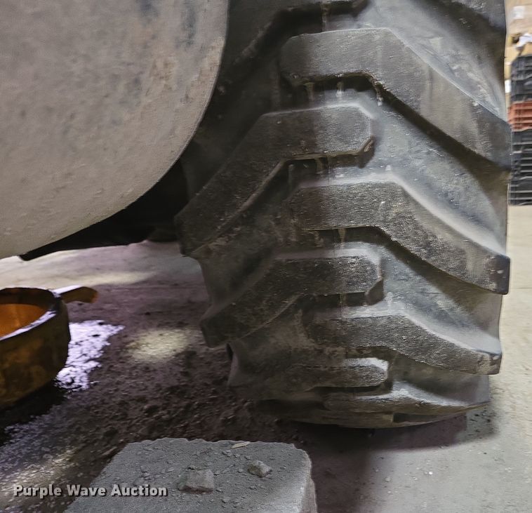 image for item EM6015 2014 Kubota R520S wheel loader