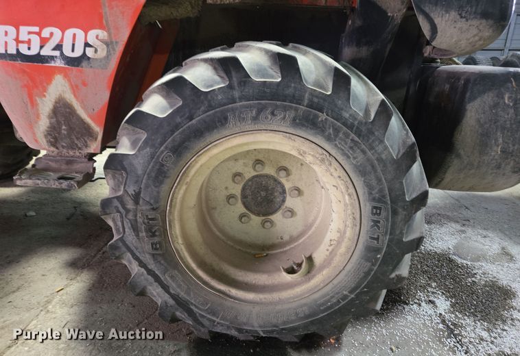image for item EM6015 2014 Kubota R520S wheel loader