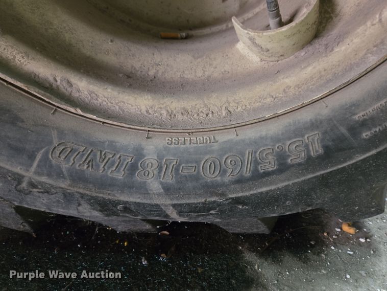 image for item EM6015 2014 Kubota R520S wheel loader