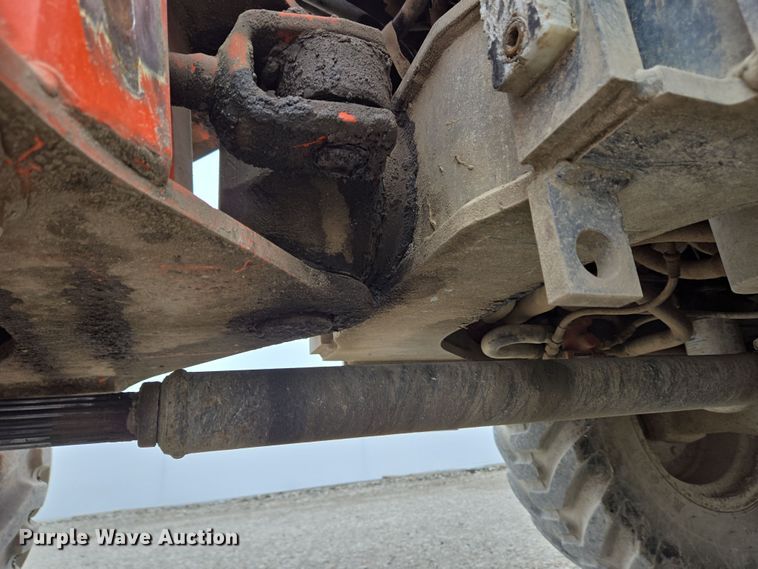 image for item EM6016 2003 Kubota R420 wheel loader