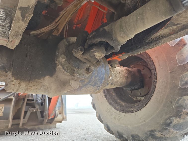 image for item EM6016 2003 Kubota R420 wheel loader