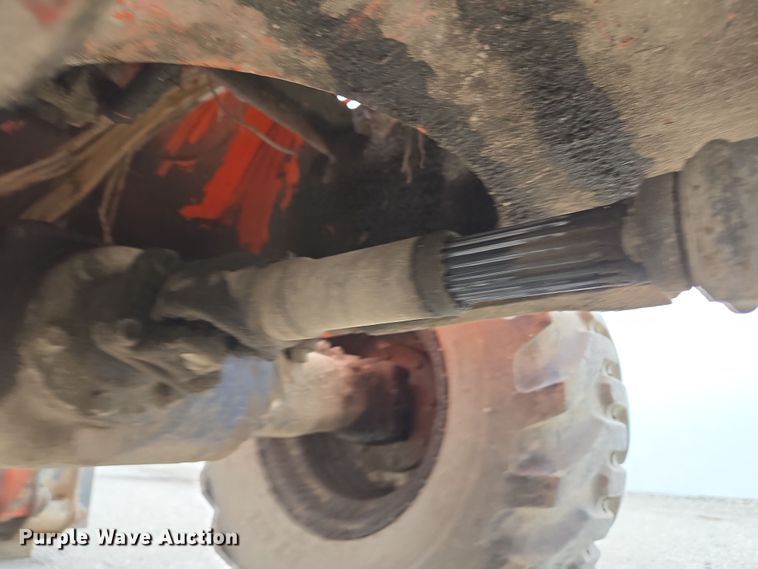 image for item EM6016 2003 Kubota R420 wheel loader