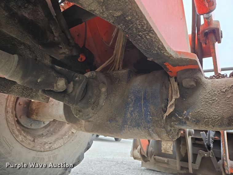 image for item EM6016 2003 Kubota R420 wheel loader