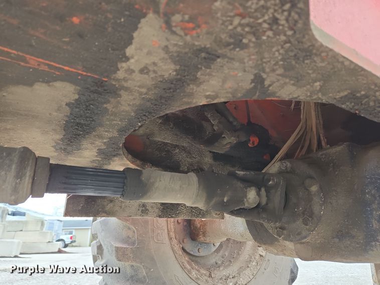 image for item EM6016 2003 Kubota R420 wheel loader